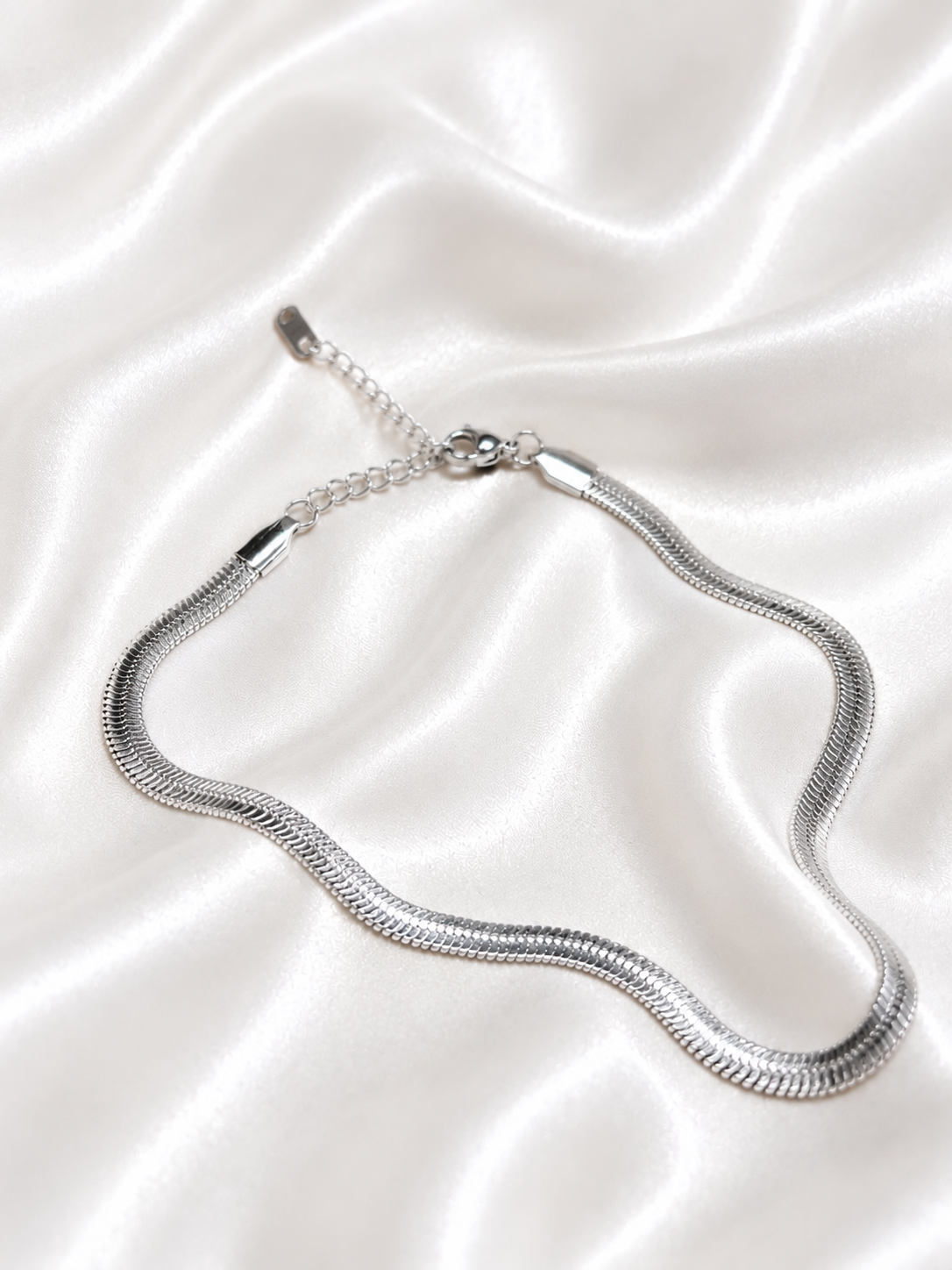 Isla Necklace