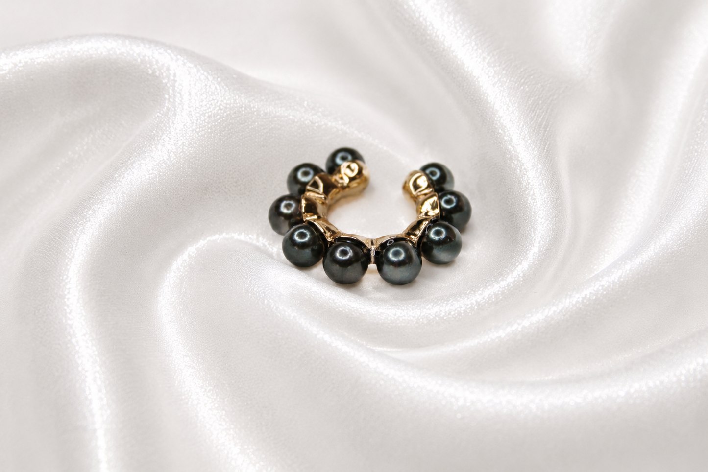 Pearly Ear Cuff
