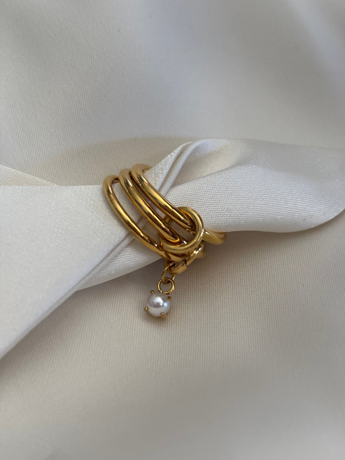 Daring Ring