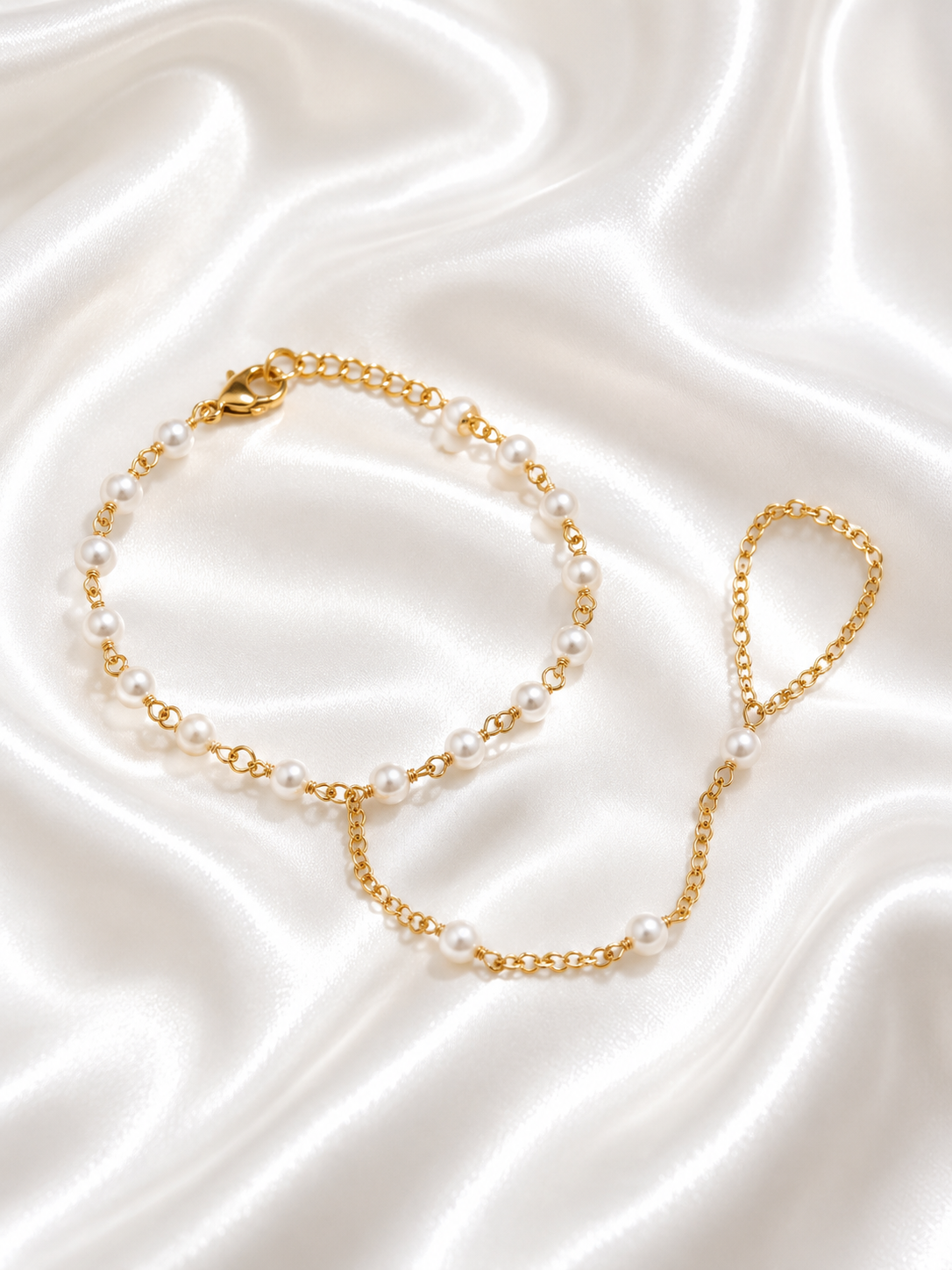 Lyra Hand Chain