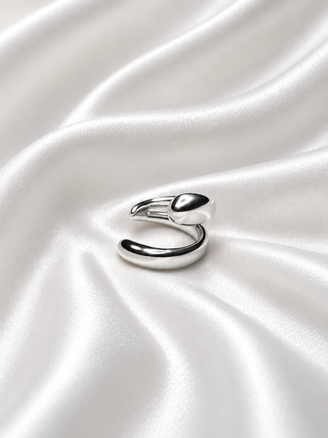 Nova Ear Cuff